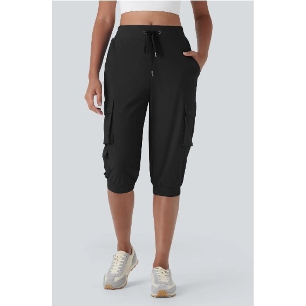 Halara Women Black Cargo Capri Pants High Waisted Joggers Size M NWT 02688234